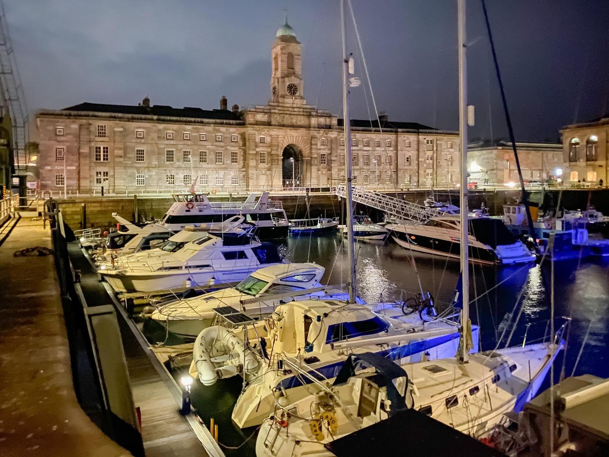 Апартаменты The Sail Loft - Royal William Yard Millbrook Экстерьер фото